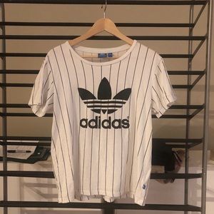 Adidas T-shirt